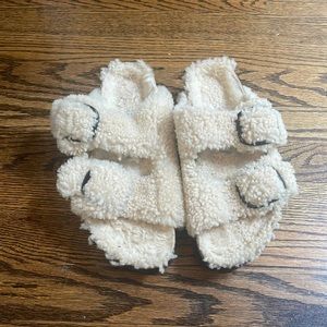 COPY - Birkenstock Sherpa lined sandals